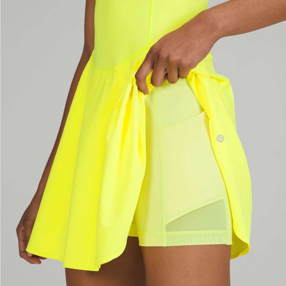 Size 4 Lululemon Court Crush dress